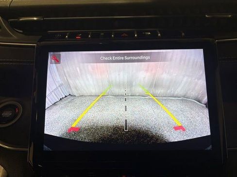 Used 2022 Jeep Grand Cherokee Overland w/ Luxury Tech Group IV image 12