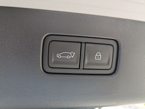 New 2026 Hyundai Ioniq 9 SE image 19