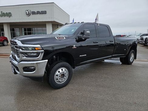 Used 2025 RAM 3500 Lone Star AWD/4WD image 2
