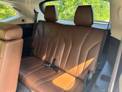 Used 2023 Acura MDX SH-AWD w/ Advance Package image 14
