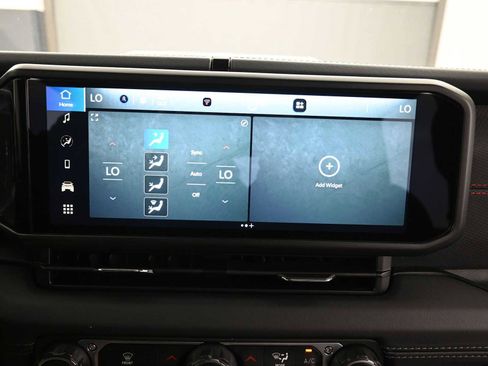 Used 2024 Jeep Wrangler Unlimited Rubicon image 14