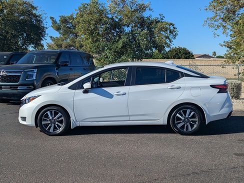 Certified 2023 Nissan Versa SV w/ Trunk Package image 3