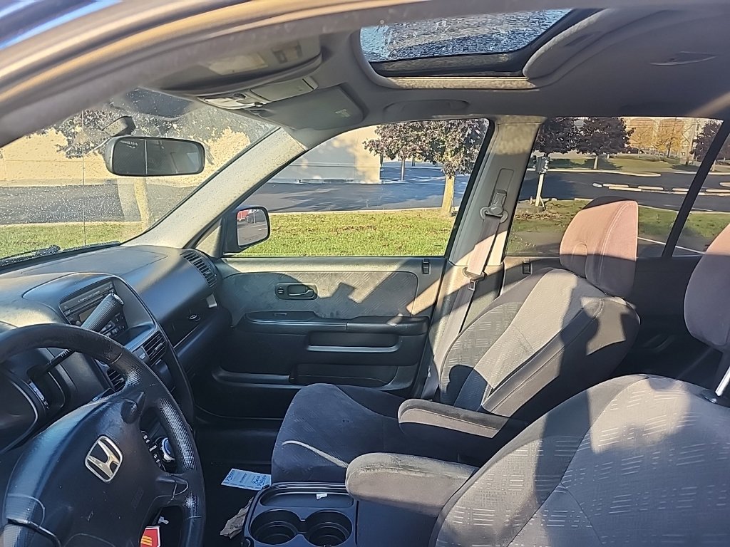 Used 2005 Honda CR-V EX image 2