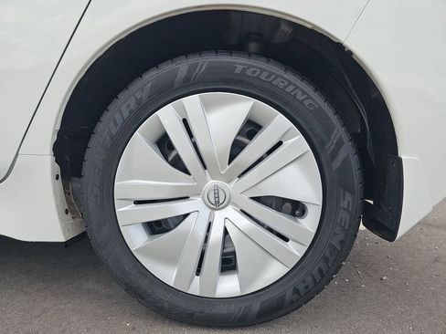Used 2024 Nissan Leaf S FWD image 35