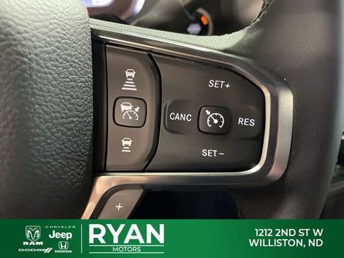 New 2026 RAM 2500 Laramie AWD/4WD image 31