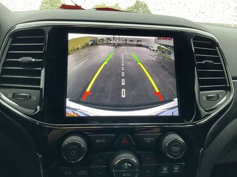 Used 2020 Jeep Grand Cherokee Altitude AWD/4WD image 14