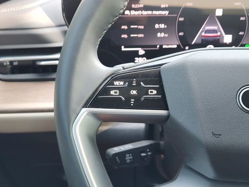 Used 2025 Audi Q5 Premium AWD/4WD image 44