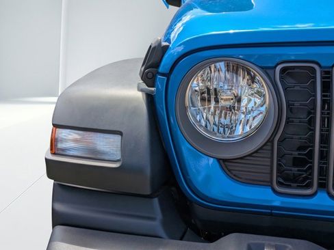 New 2025 Jeep Wrangler Sport S image 34