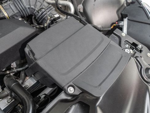 Used 2023 Aston Martin V8 Vantage Coupe RWD image 47