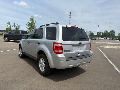 Used 2011 Ford Escape XLT w/ 201A Rapid Spec Order Code AWD/4WD image 3