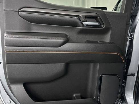 Used 2024 GMC Sierra 1500 AT4 w/ Technology Package image 31