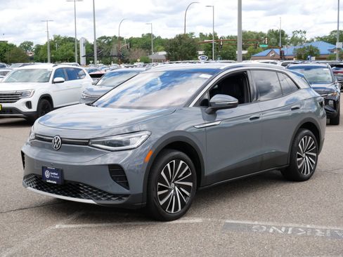 Used 2023 Volkswagen ID.4 Pro S Plus AWD/4WD image 3
