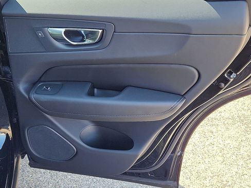 New 2025 Volvo XC60 T8 Plus w/ Climate Package image 20