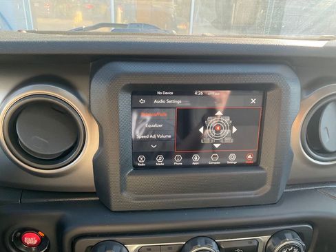 Used 2020 Jeep Wrangler Unlimited Sport S image 25