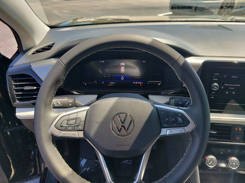Certified 2025 Volkswagen Taos S image 27