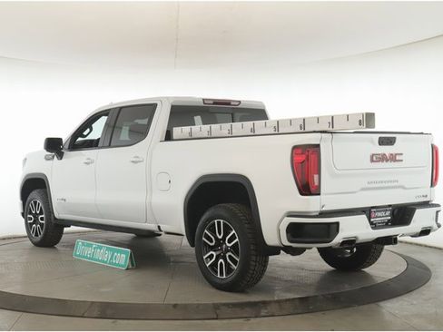 Used 2022 GMC Sierra 1500 AT4 w/ AT4 Premium Package image 8