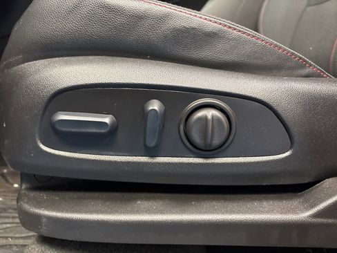 Certified 2024 Chevrolet Equinox RS image 27