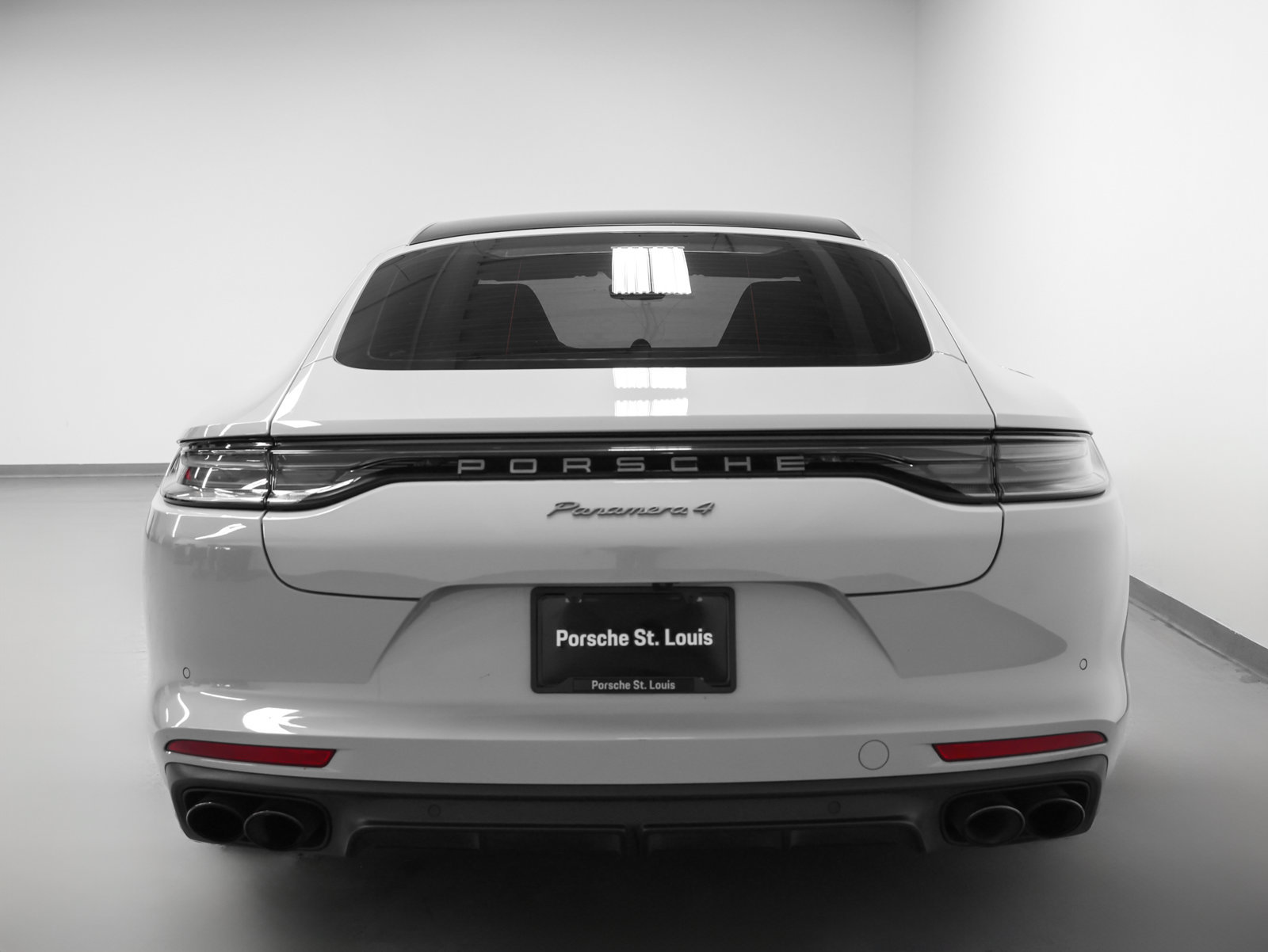 Certified 2023 Porsche Panamera 4 Platinum Edition AWD/4WD image 11