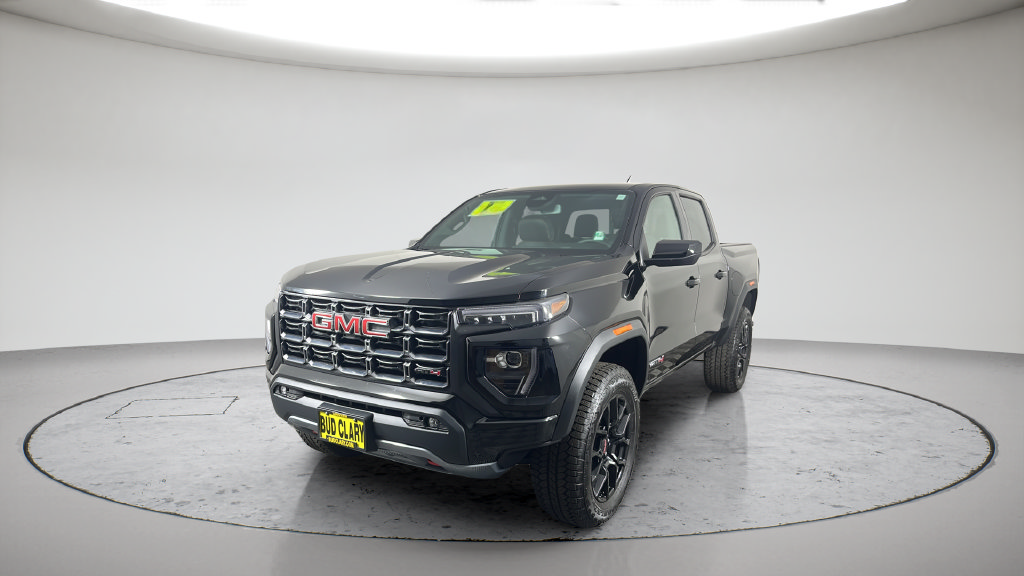 Used 2025 GMC Canyon AT4 AWD/4WD image 1