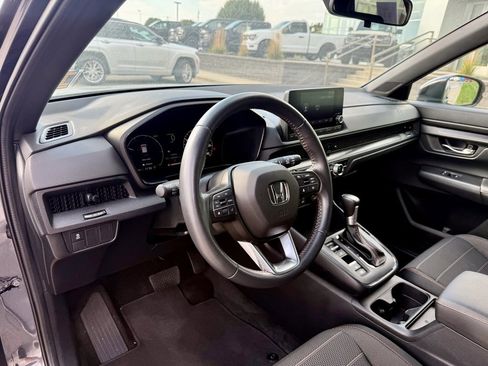 Used 2024 Honda CR-V Sport image 8