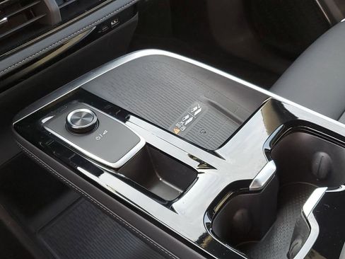 Used 2025 Buick Enclave Preferred w/ Trailering Package, 5000 lbs. image 20