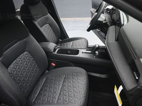 New 2026 Nissan Kicks SV w/ SV Premium Package FWD image 20