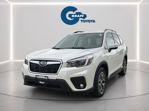 Used 2021 Subaru Forester Premium AWD/4WD image 1