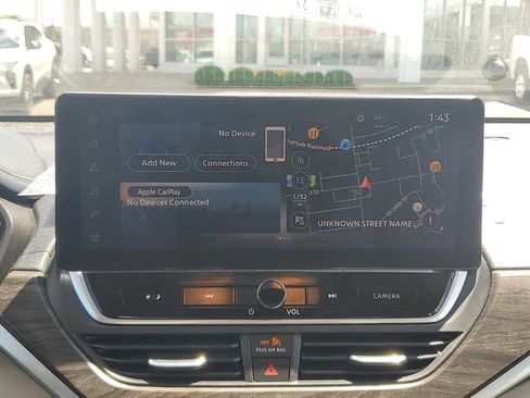 Used 2024 Nissan Altima 2.5 SL FWD image 12