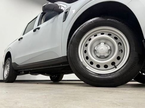 New 2026 Ford Maverick XL AWD/4WD image 4