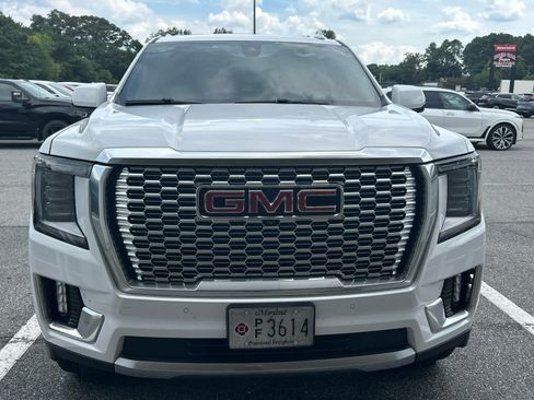 Used 2021 GMC Yukon Denali AWD/4WD image 6