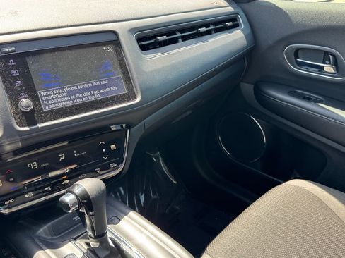 Used 2022 Honda HR-V EX image 27