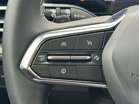 New 2026 Chevrolet Traverse LT w/ Midnight/Sport Edition AWD/4WD image 28