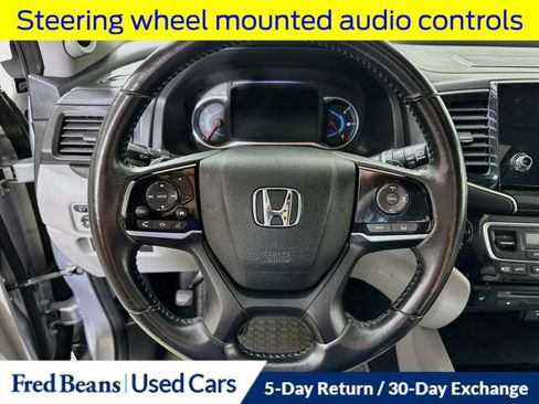 Used 2019 Honda Pilot Touring image 13