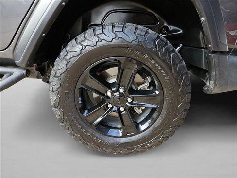 Used 2022 Jeep Wrangler Unlimited Sport AWD/4WD image 25