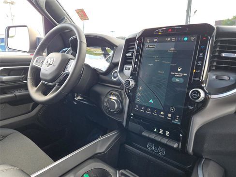 Used 2025 RAM 1500 Big Horn image 8