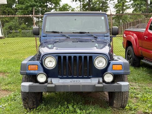 Used 2004 Jeep Wrangler Rubicon w/ Dual Top Group AWD/4WD image 24
