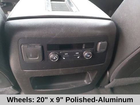 Used 2017 Chevrolet Suburban Premier AWD/4WD image 26