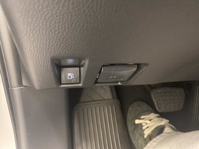 Certified 2023 Toyota RAV4 SE AWD/4WD image 22