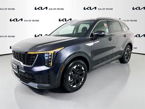 New 2026 Kia Sorento S image 3