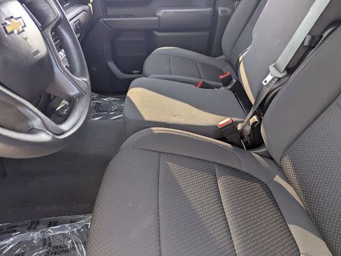 Used 2020 Chevrolet Silverado 1500 Custom w/ Custom Value Package RWD image 18