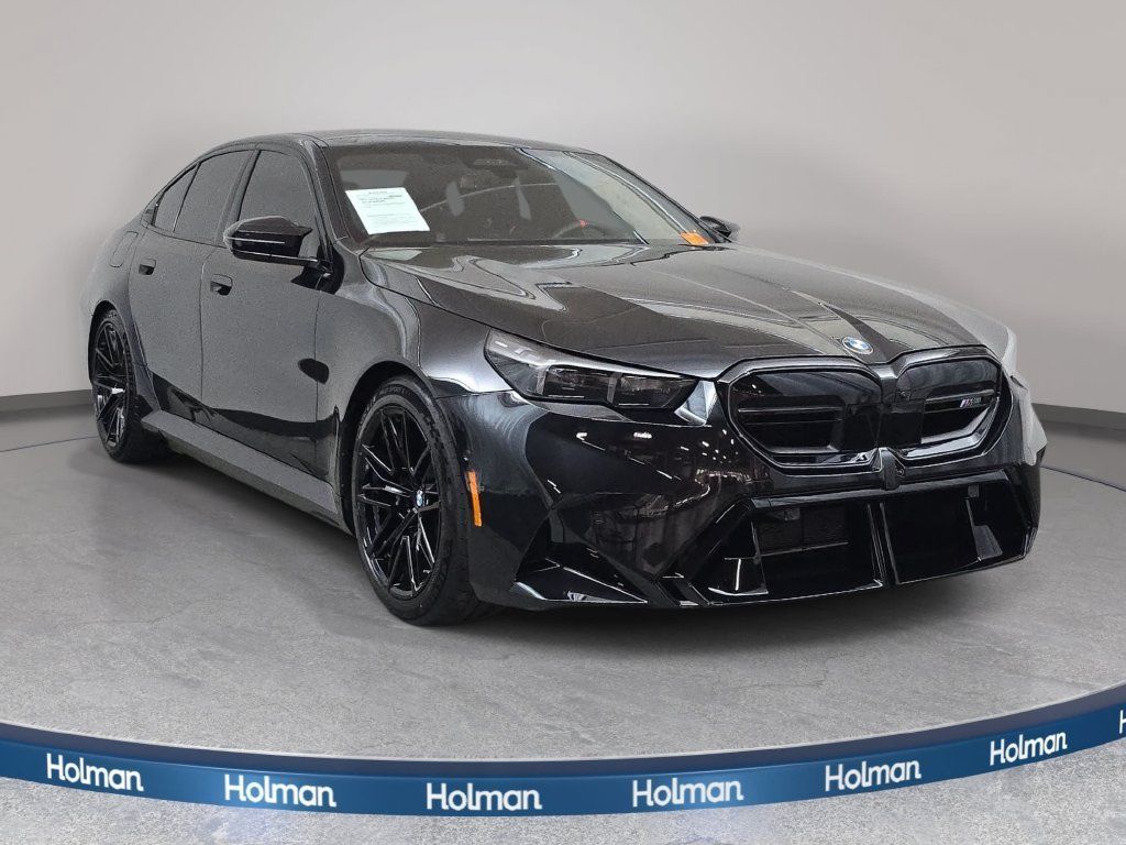 Used 2026 BMW M5 w/ Executive Package AWD/4WD image 3