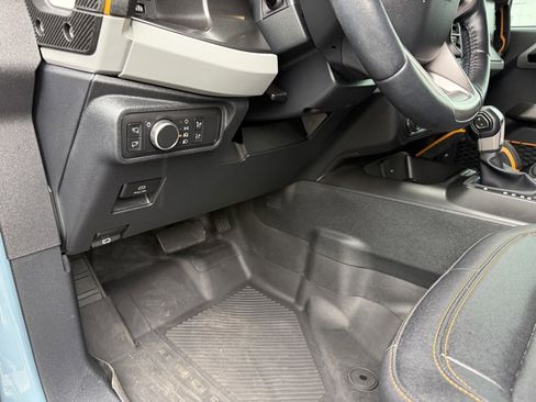 Used 2021 Ford Bronco Badlands image 14