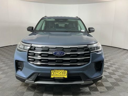 New 2026 Ford Explorer Active AWD/4WD image 2