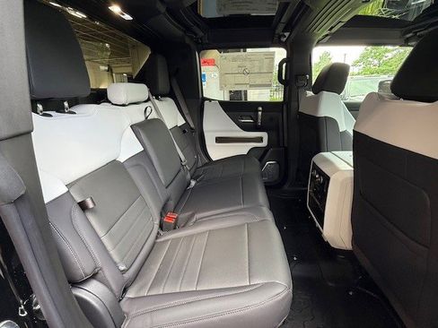 New 2026 GMC Hummer EV SUV image 16