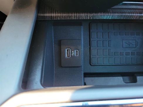 Used 2020 Ford F250 Lariat w/ Lariat Ultimate Package image 17