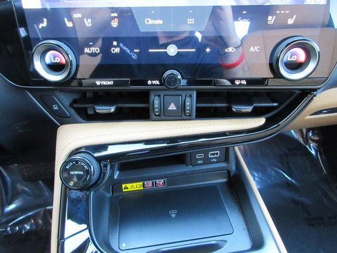 Used 2026 Lexus NX 350h AWD w/ Accessory Package (Z1) image 44