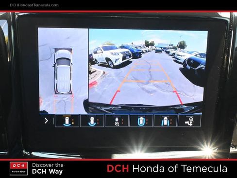 Used 2020 Chevrolet Traverse Premier w/ Redline Edition FWD image 12