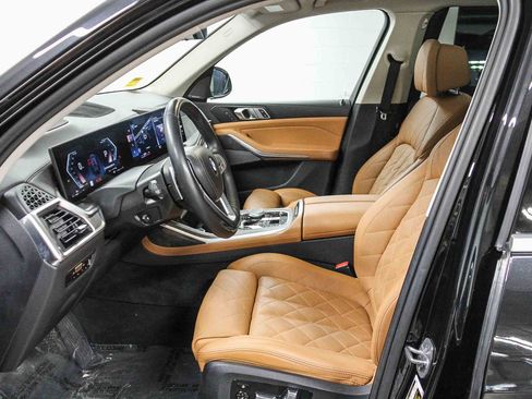 Certified 2023 BMW X7 xDrive40i w/ Premium Package image 20