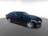Used 2023 Nissan Altima 2.5 S image 2