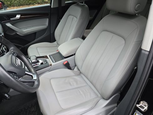 Used 2019 Audi Q5 2.0T Premium Plus w/ Premium Plus Package image 15